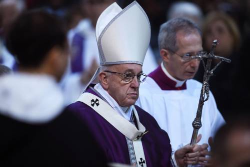 Bergoglio: prima il record di fedeli, poi il declino