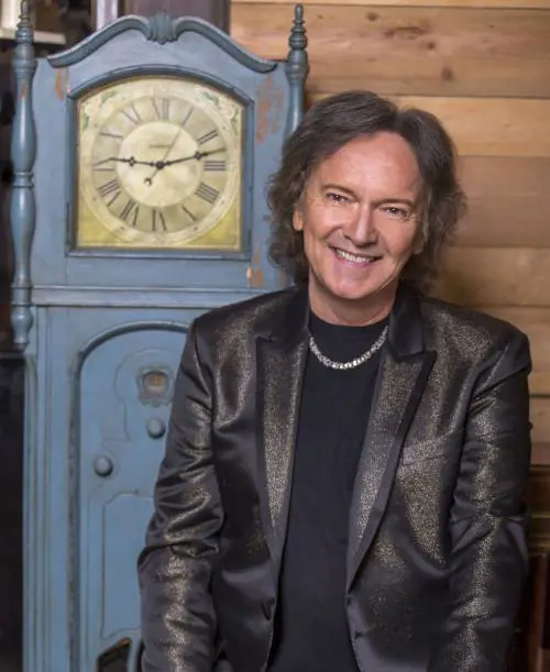 Red Canzian: "Io, una strana rockstar Fui operato di tumore"
