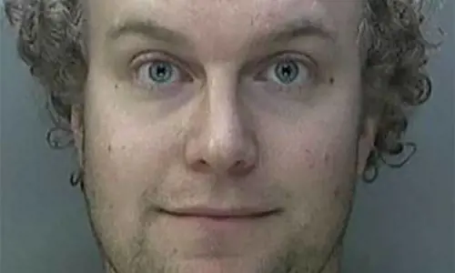 Confessa 137 casi di pedofilia e abusi sessuali sul web: condannato a 32 anni