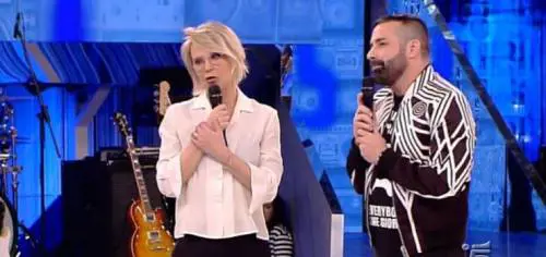 Amici, Tommassini cambia tutto: "Sarà in diretta e via le tute"