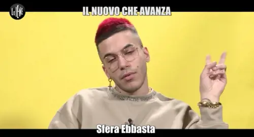 Sfera Ebbasta il nuovo fenomeno che fa impazzire i teenager