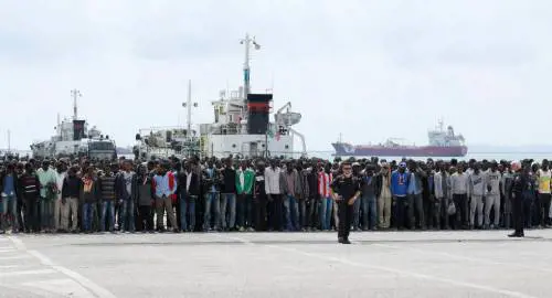 Il paradosso del sindaco di Lampedusa: "Era meglio l'emergenza, ci hanno dimenticati"