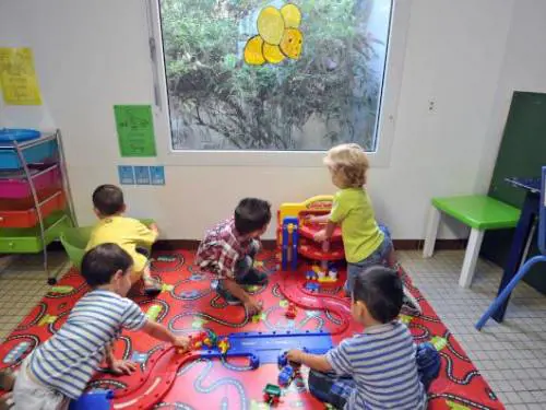 Scuola materna della Barona: individuati 3 casi di varianti