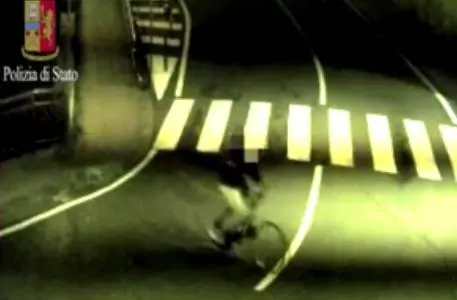 Ecco il video che incastra l'aggressore di Firenze