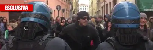 I centri sociali insultano la cronista de il Giornale