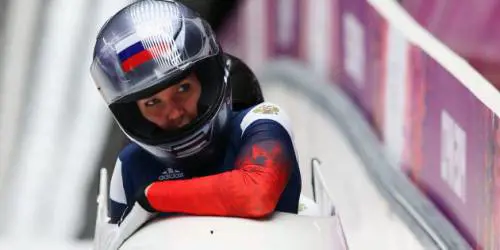La Russia chiede di portare la bandiera ma ora c'è anche una bobista positiva