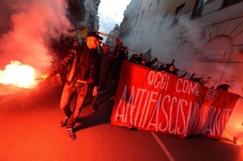 Fascisti e antifascisti fanno fuggire gli elettori