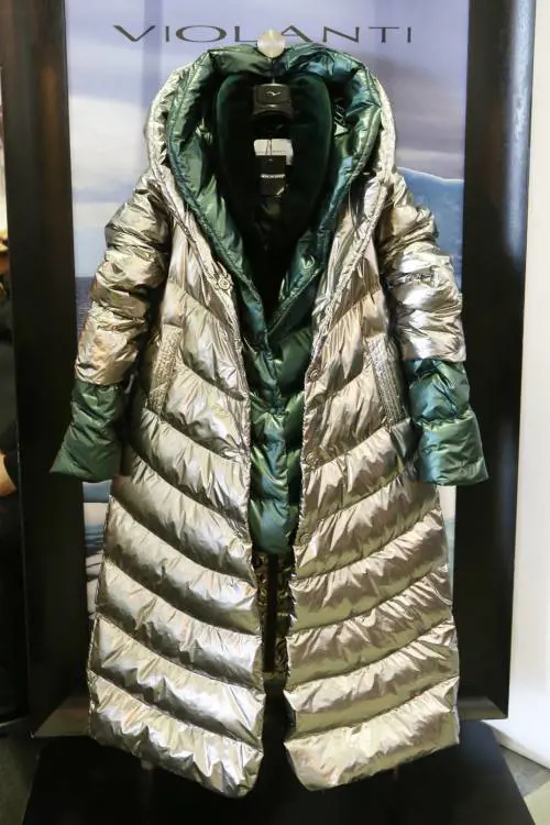 Il pret-à-porter donna dà colore e calore al freddo siberiano