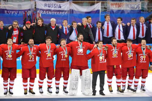 Hockey: i russi  vincono quando non sono Russia. E cantano l'inno