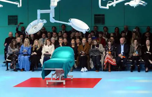 Gucci è il brand italiano di maggior valore: con 16 miliardi di dollari batte Tim ed  Enel