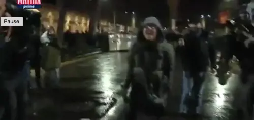 Torino, la prof insulta i poliziotti: "Dovete morire vigliacchi"