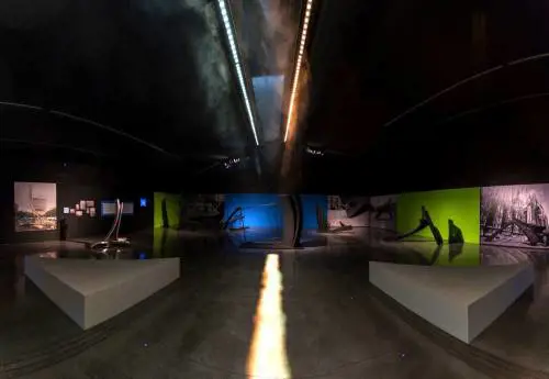 Le sculture urbane di Ramous in mostra a Milano Malpensa