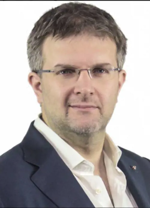 "Più soldati nelle vie a rischio Incentivi a chi assume donne"