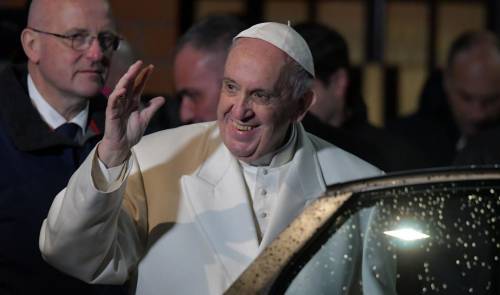 Il Papa a colloquio con Scalfari: "Per me un onore essere chiamato rivoluzionario"