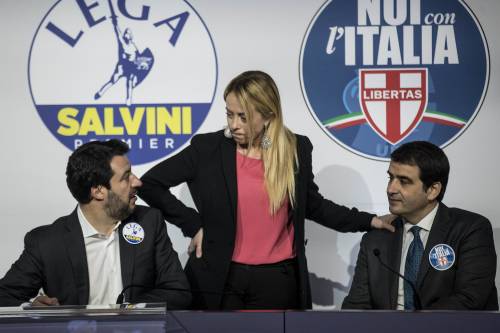 Meloni e Salvini in missione: tirano la volata ai governatori