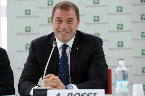 "Lombardia più forte nello sport con dote, impianti e scuole aperte"