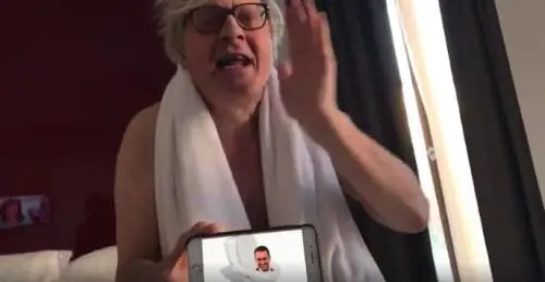 Elezioni, Sgarbi attacca Di Maio: "He's a shit, fa solo ca..."