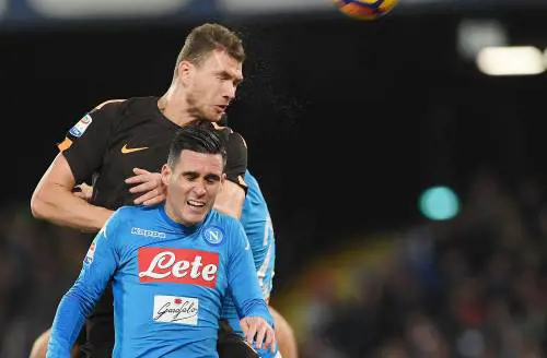 Napoli, che disfatta. Un poker della Roma ribalta il campionato