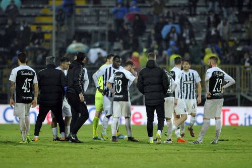 Mistero ad Ascoli: la Salernitana vince 1-3 ma la Lega Serie B twitta 0-3