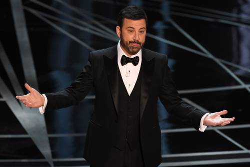 Jimmy Kimmel: "L'Oscar è l'uomo perfetto perché non ha gli attributi"