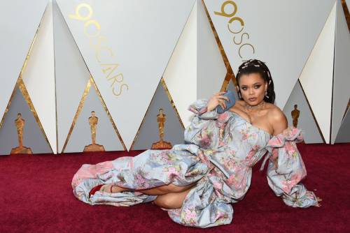 Oscar 2018: tra cadute e stranezze di stile 