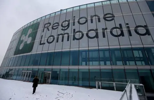 Tagli alla comunicazione E la Regione chiude Lombardia informatica