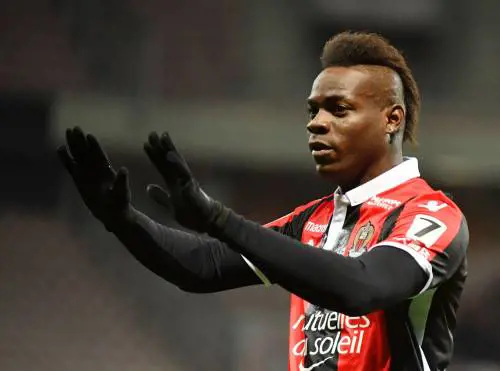Per Balotelli il nero non può stare a destra