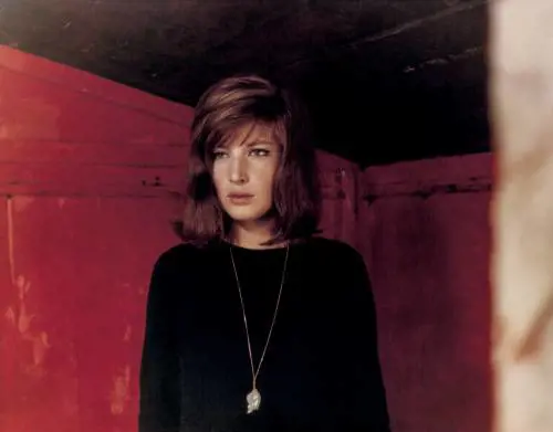 Sofisticata, tragica, comica Tutta la dolce Vitti in mostra