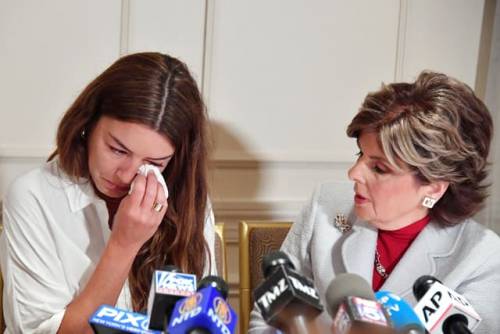 "Donne, sui tempi è la vera lotta. Pochi sei mesi per denunciare"
