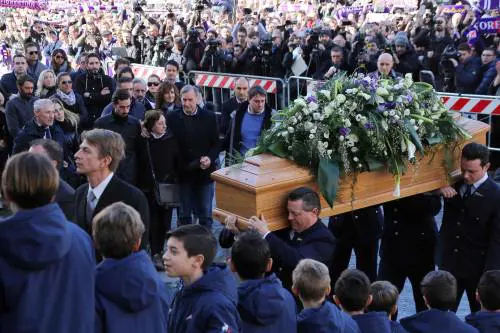 Battistuta scrive per Astori. "Vorrei essere lì per salutarti"