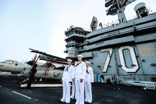 I nuovi sistemi di difesa Usa: navi madre capaci di lanciare droni