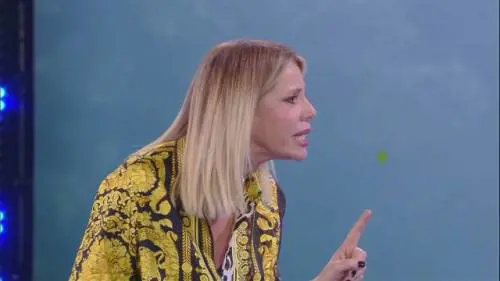 Isola dei famosi, Henger sulla lite con Marcuzzi: 'Ho sentito cosa hai gridato...'
