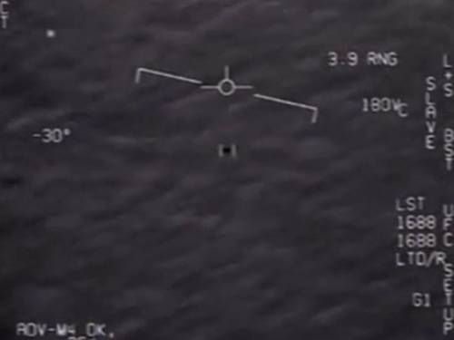 Il rapporto choc sull'Ufo in California: così pedinava navi da guerra degli Stati Uniti