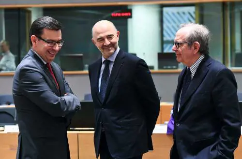 Tetto del 3%, Moscovici stoppa Salvini e Di Maio: "È una regola di buon senso"