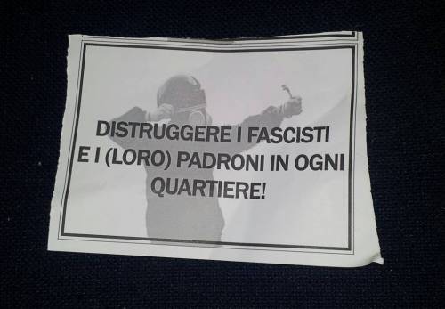 Milano, volantino di minacce antifasciste contro la sede della Lega