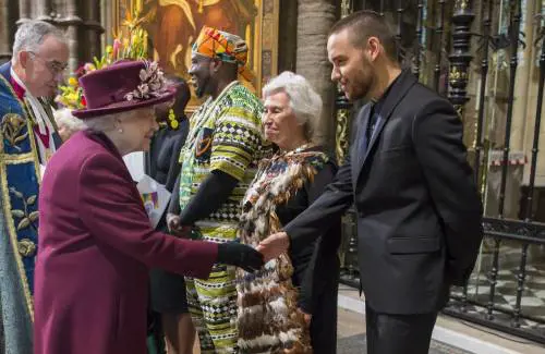 Fan dei One Direction contro il Principe Harry e Meghan Markle: "Offendono Liam Payne"