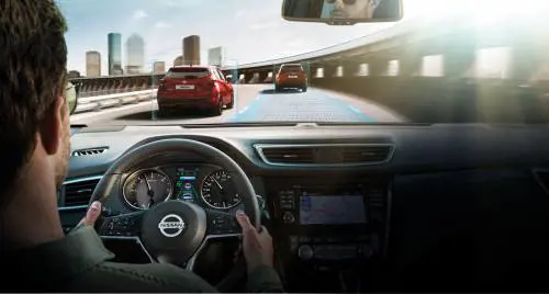 Brexit, Nissan cancella gli investimenti nel Regno Unito