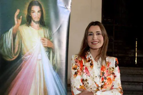 Claudia Koll "racconta" Gesù in note