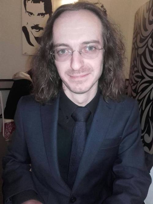 Il "Baffo", killer colto e misterioso che frequentava le drag queen