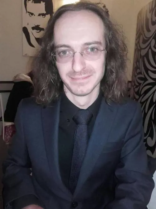 Il "Baffo", killer colto e misterioso che frequentava le drag queen