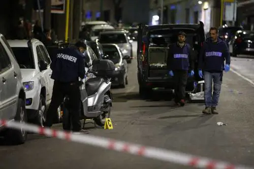Sparatoria a Roma, presi i due malviventi che hanno forzato il posto di blocco