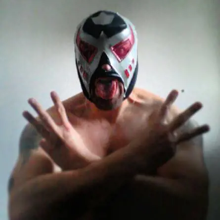 Mistero, il lottatore lascia il wrestling per i 5 Stelle