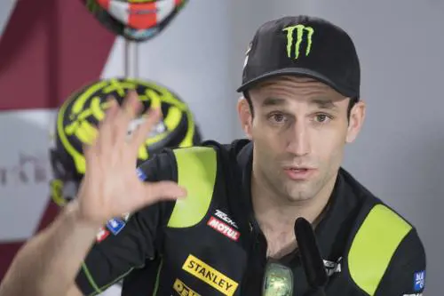 Motogp, Zarco in pole position in Qatar: secondo Marquez, terzo Petrucci. Rossi ottavo