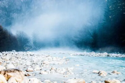 Nuda nella neve ogni weekend: "È il mio elisir di giovinezza"