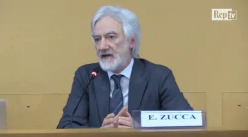 "Torturatori ai vertici di polizia". Csm e Cassazione contro il pm del G8