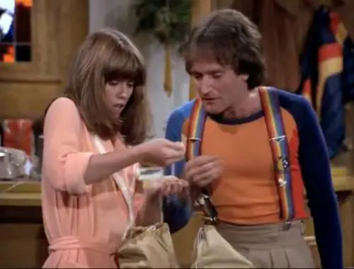 "Robin Williams mi palpò il seno sul set... ma erano i '70"
