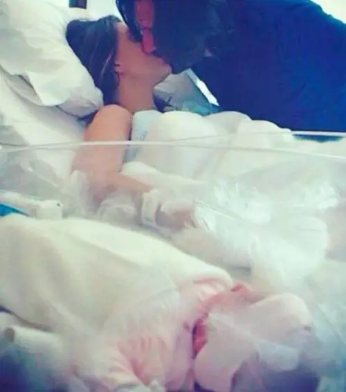 Claudia Galanti ricorda la figlia Indila: "Mi auguro un cielo pieno di palloncini"