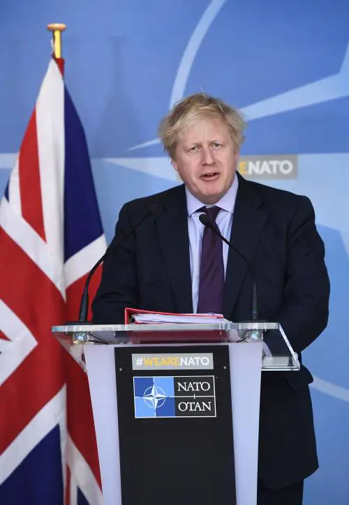 Boris Johnson non lascia la super residenza del governo 