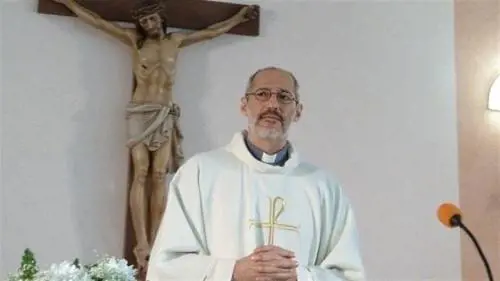 Parabola di padre Mario, il gesuita che salva le anime dei narcos