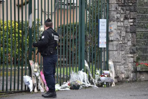 I servizi segreti volevano vedere il jihadista di Trèbes